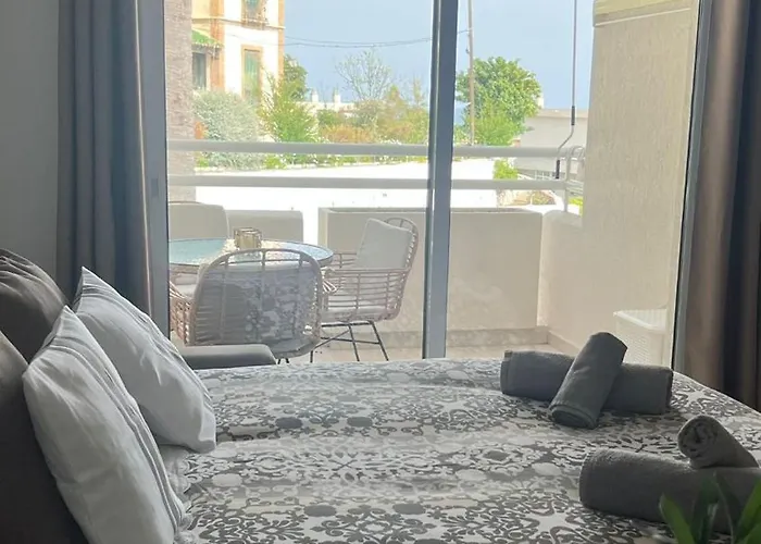 Serenity By The Sea In La Carihuela Appartement