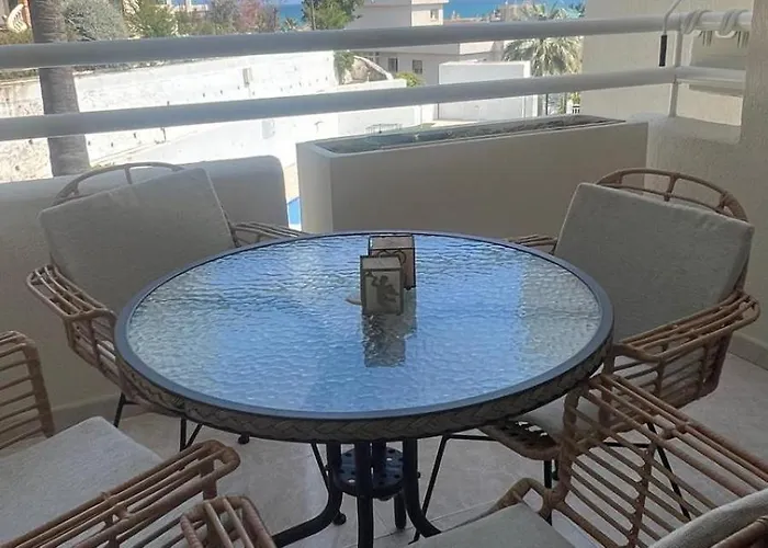 Serenity By The Sea In La Carihuela Torremolinos